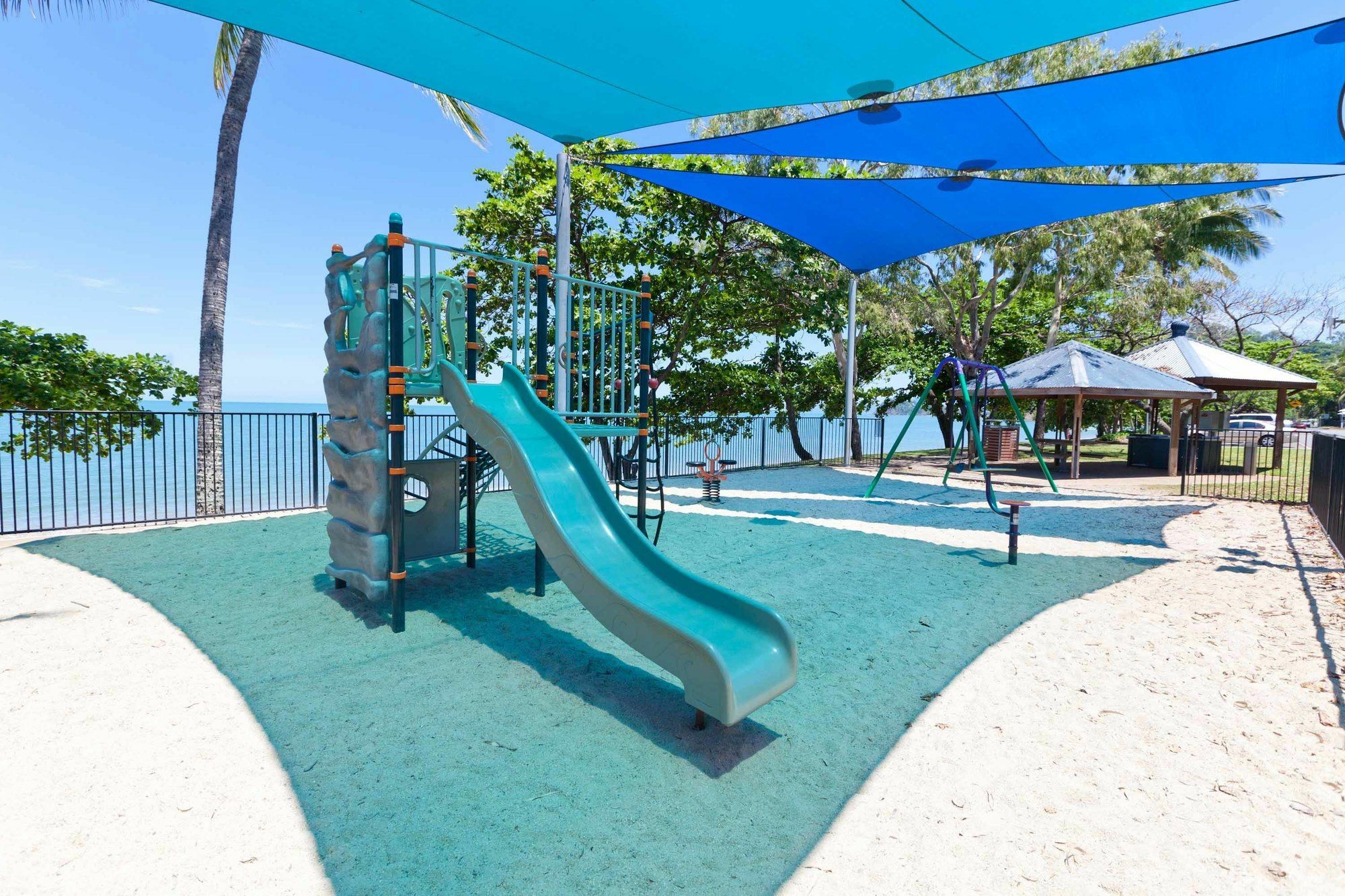 Trinity Beach Pacific Bagian luar foto